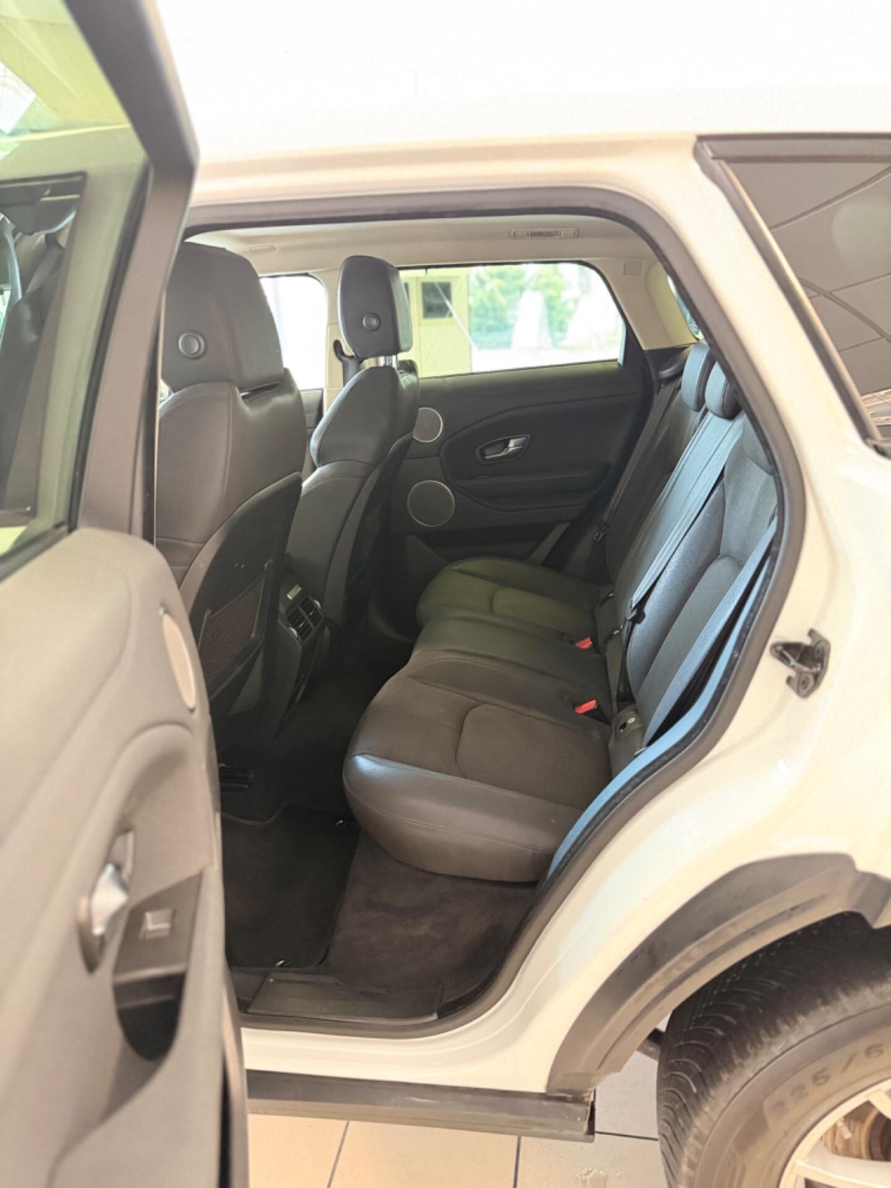 Land Rover Range Evoque 2.0 TD4 150 CV 5p. Pure