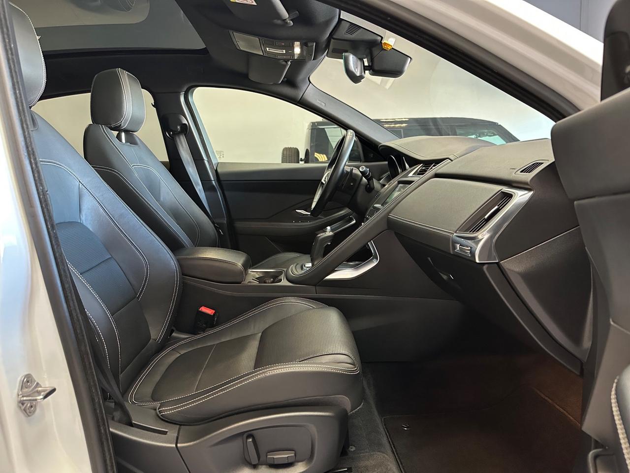 Jaguar E-Pace 2.0D 150 CV AWD aut. R-Dynamic