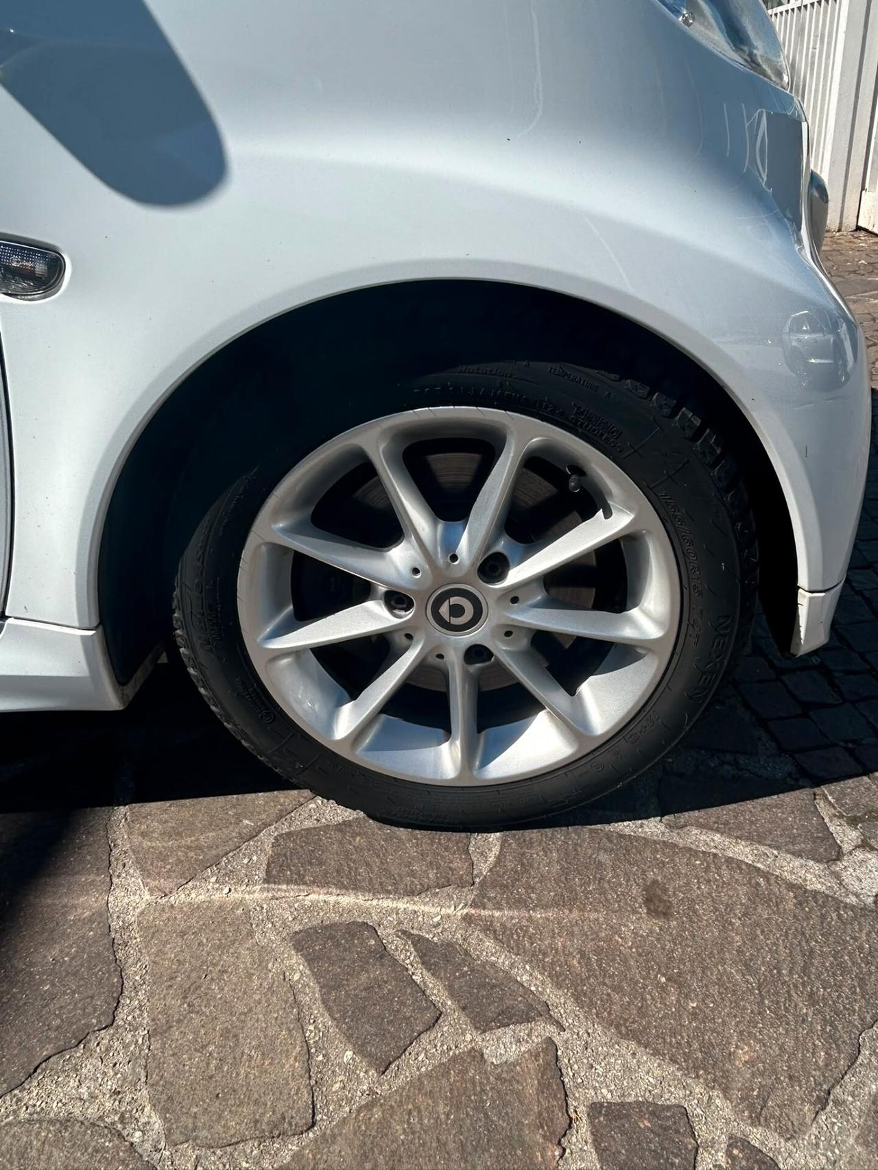 Smart ForTwo 1000 52 kW MHD cabrio passion