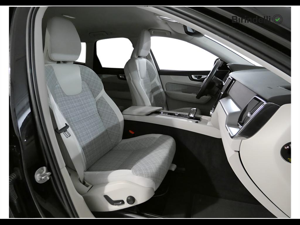 VOLVO XC60 (2017-->) - XC60 B4 (d) automatico Plus Bright