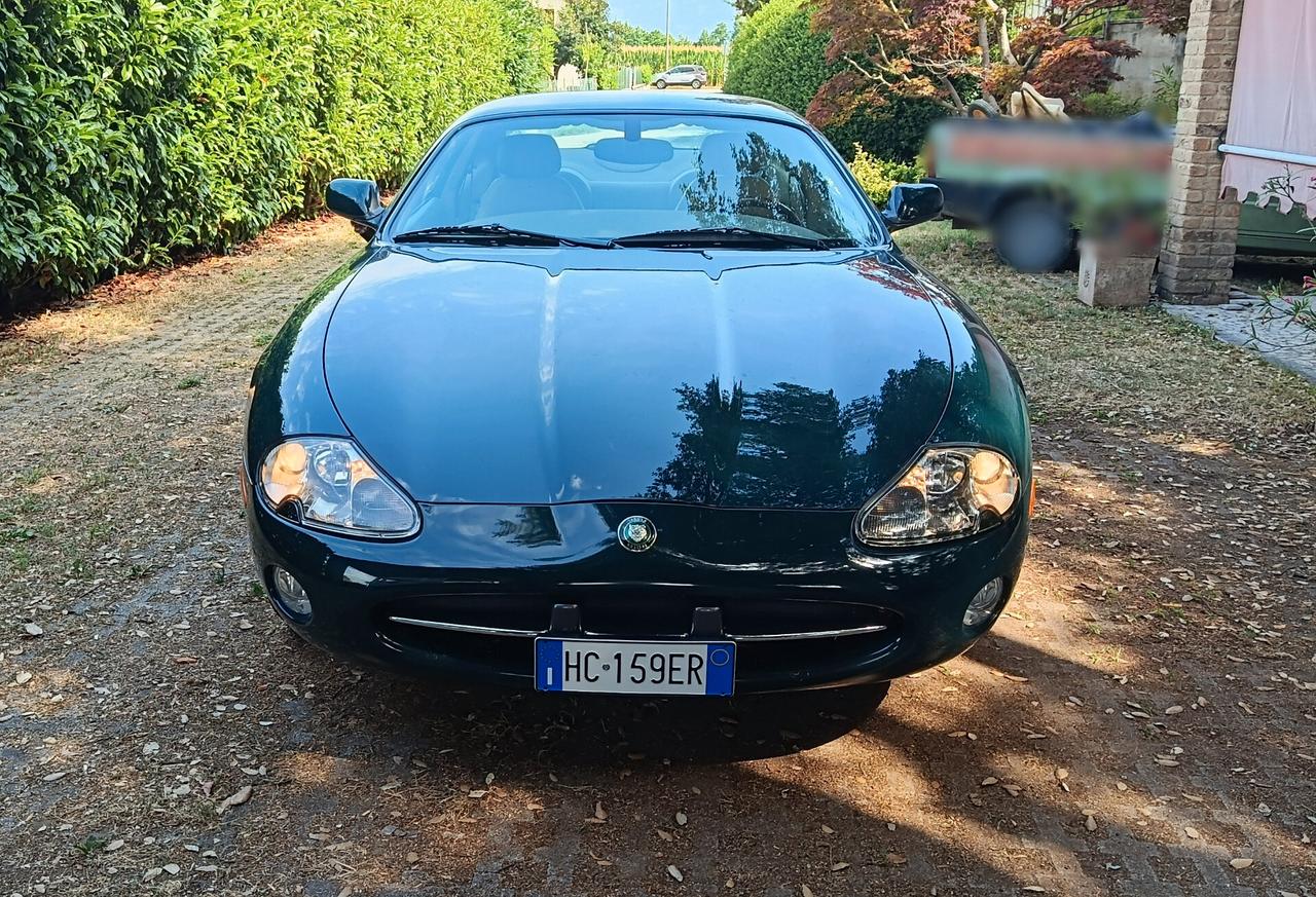 Jaguar XK XK8 4.0 Coupé