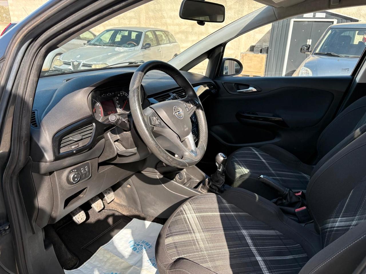 Opel Corsa 1.4 90CV GPL Tech 5 porte Innovation