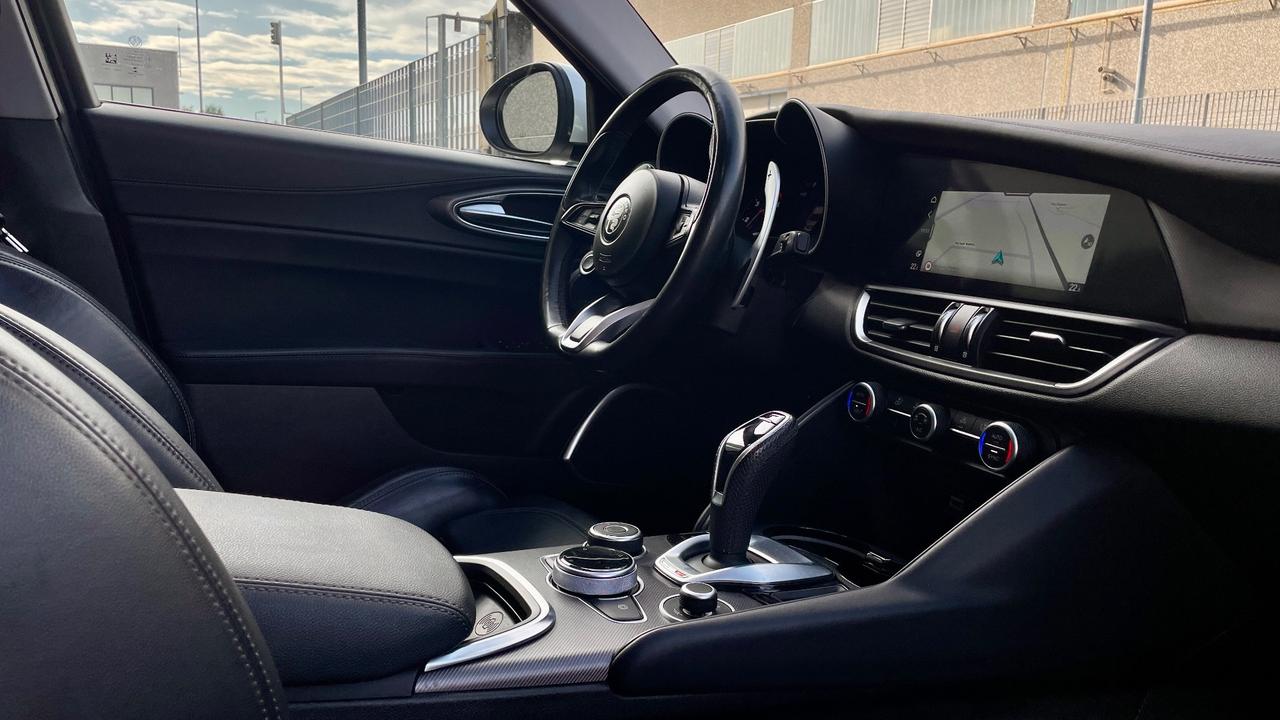 ALFA ROMEO GIULIA 2.2 VELOCE AT8 Q4 210CV - TETTO, PELLE, SEDILI RISCALDATI