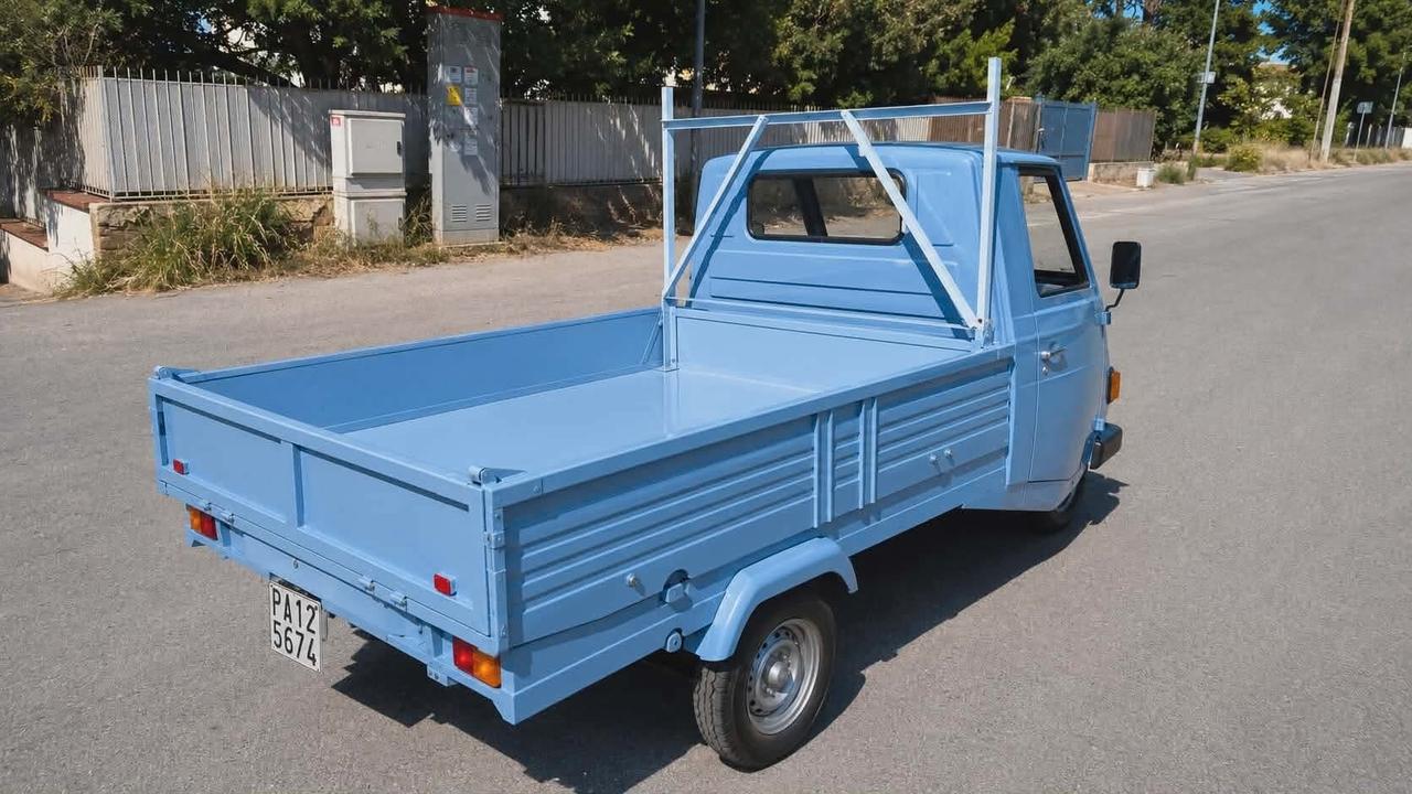 Piaggio Ape Car P3 Cassone Ribaltabile RESTAURATA
