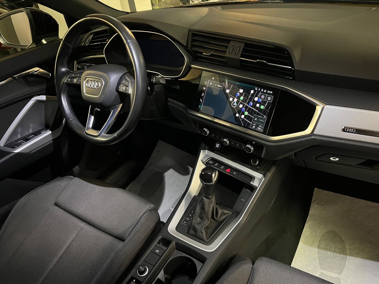 Audi Q3 SPB 35 TDI S-Line TOTAL BLACK!!