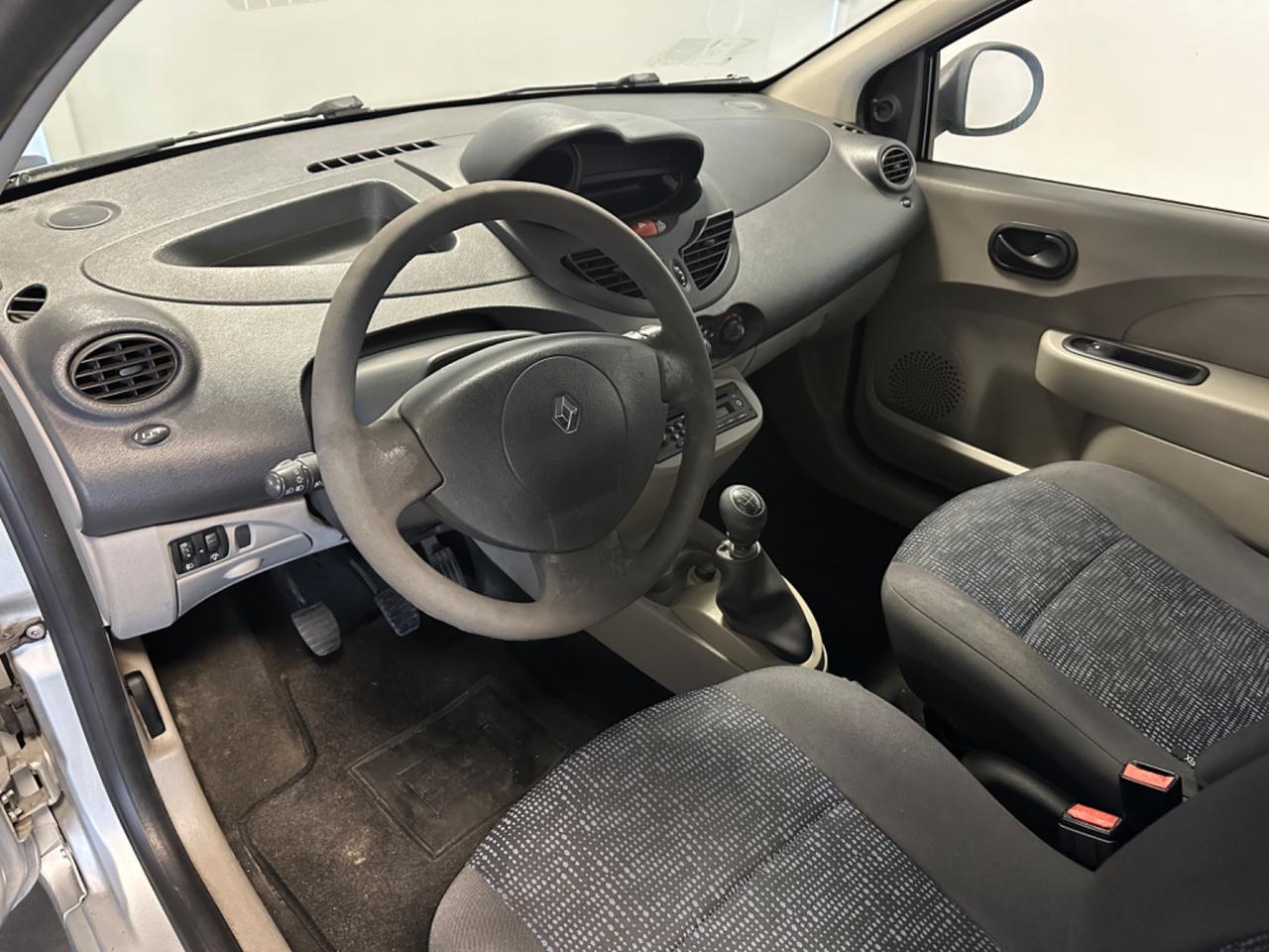 RENAULT TWINGO 1.2 NEOPATENTATI 60CV