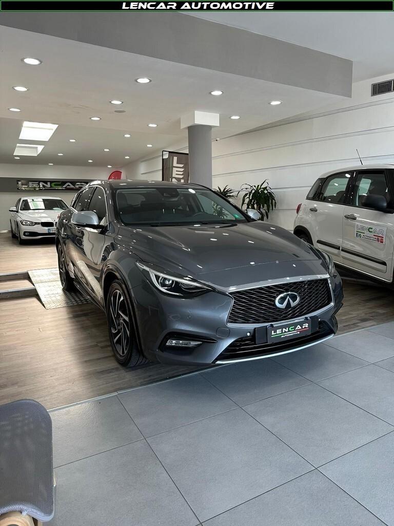 Infiniti Q30 1.5 Diesel DCT Premium