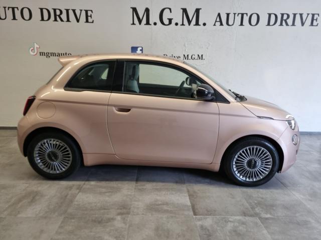 FIAT 500 Berlina Hybrid Icon