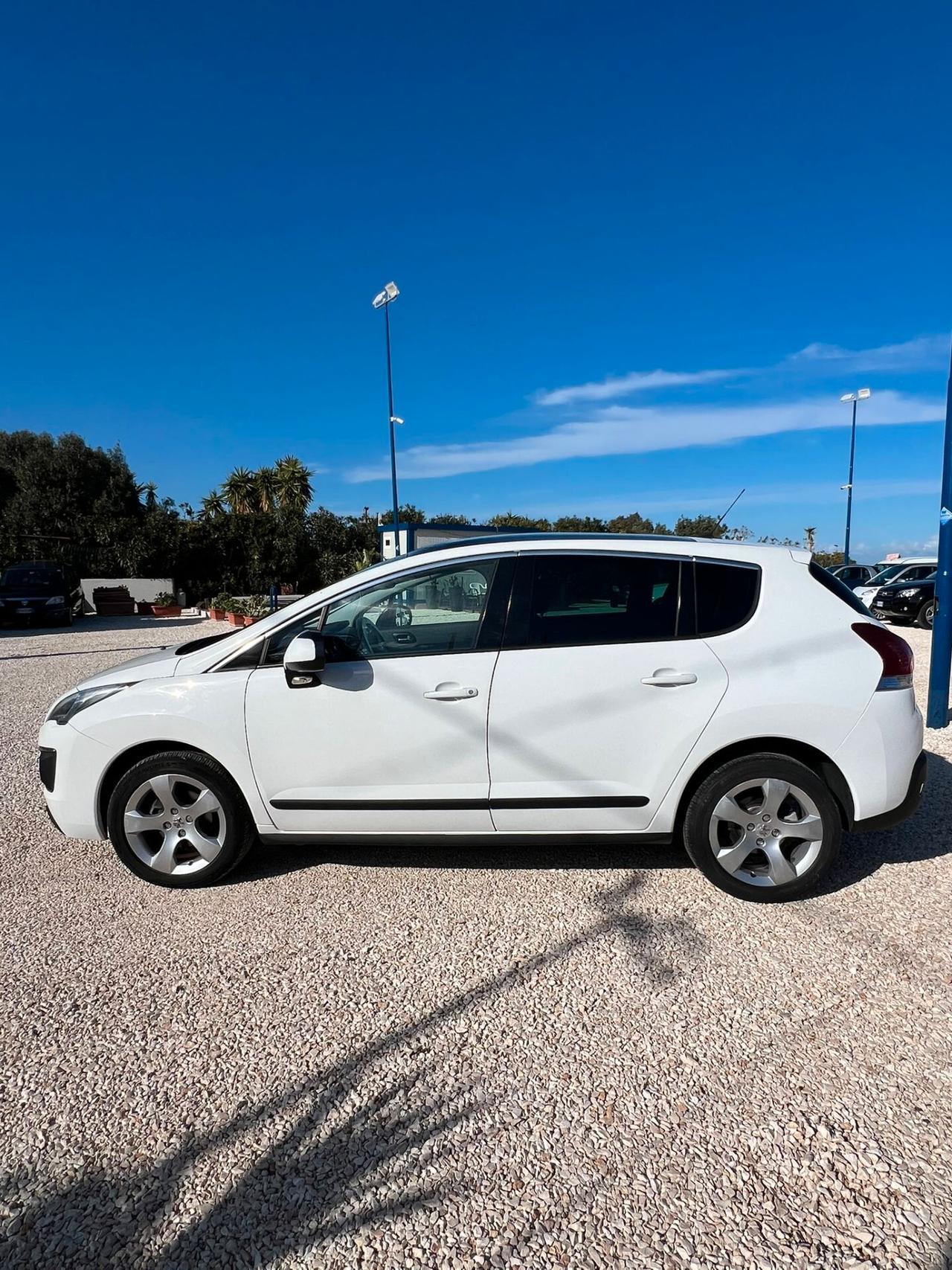 Peugeot 3008 1.6 HDi 115CV Business