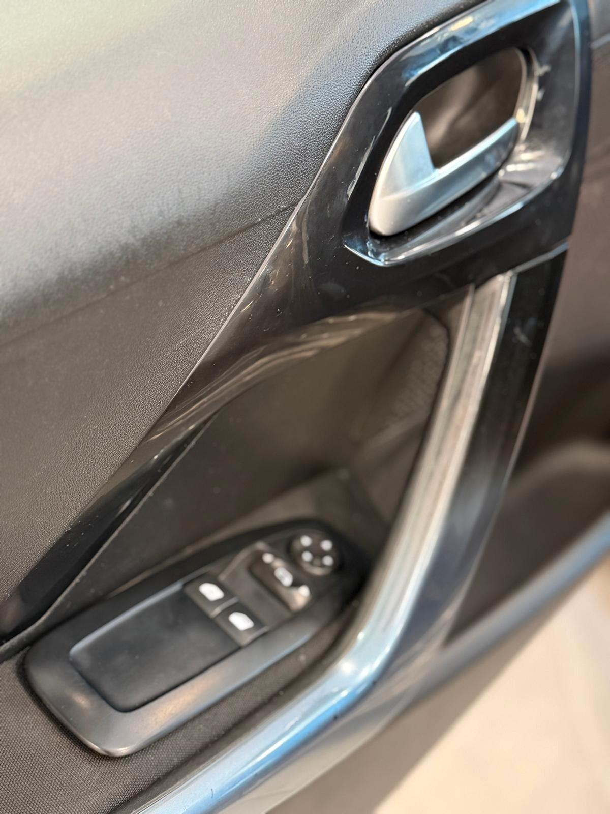 Peugeot 208 Restyling Allure