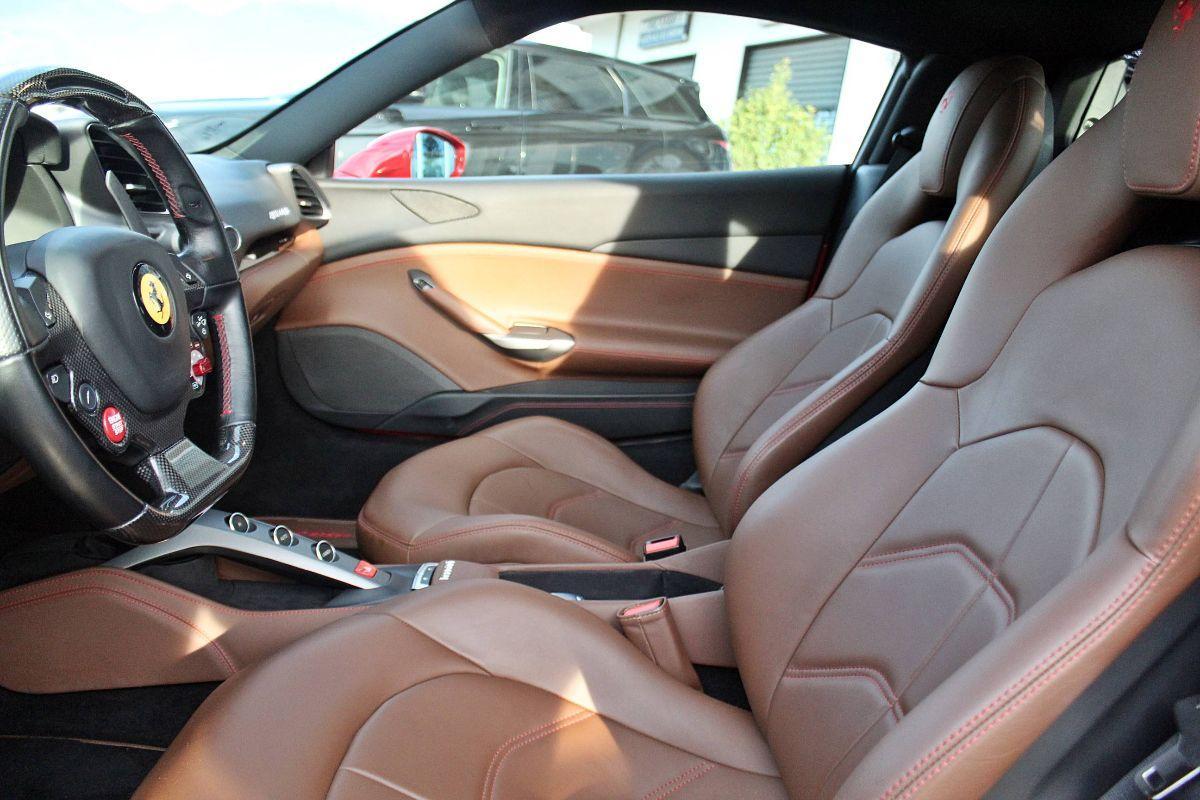 FERRARI - 488 GT - B