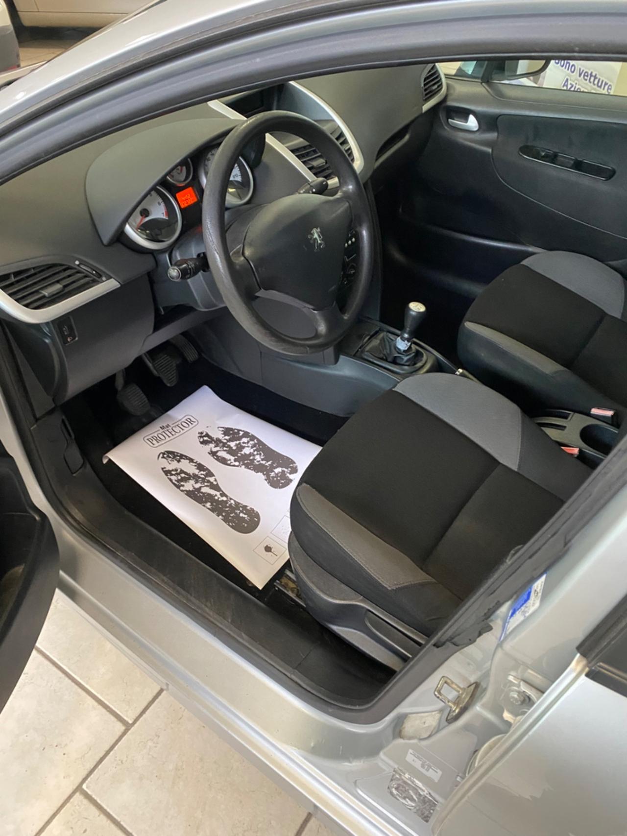 Peugeot 207 1.4 VTi 95CV SW XS Ciel