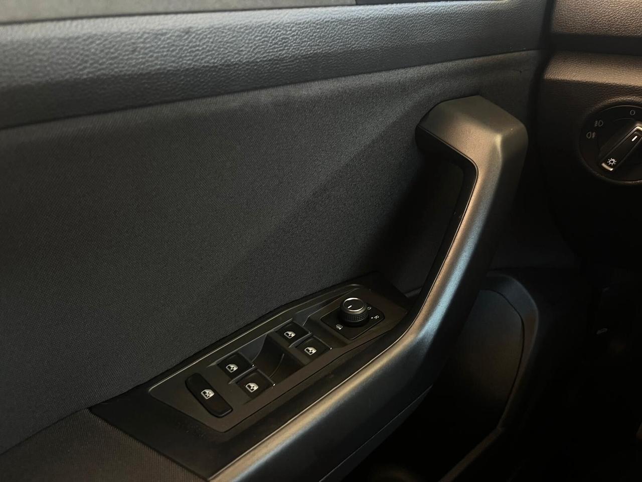 Volkswagen T-Roc 2.0 TDi Style +Navi 116cv NEOPATENTATI