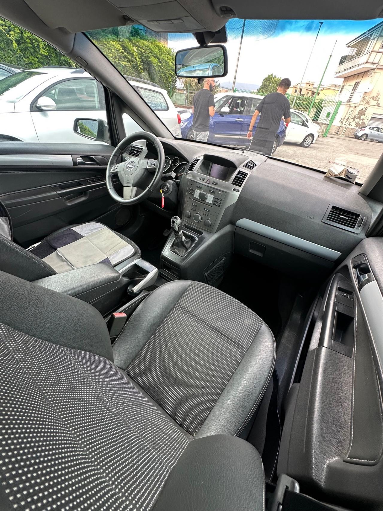 Opel Zafira 1.6 16V ecoM 94CV Cosmo