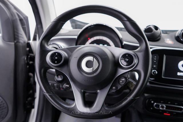 SMART ForTwo 1.0 70cv Twinamic Business #Navy