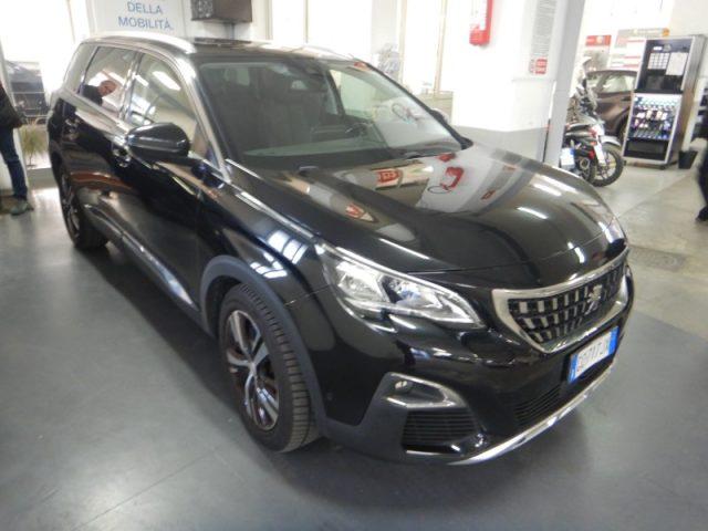 PEUGEOT 5008 BlueHDi 130 S&S Allure