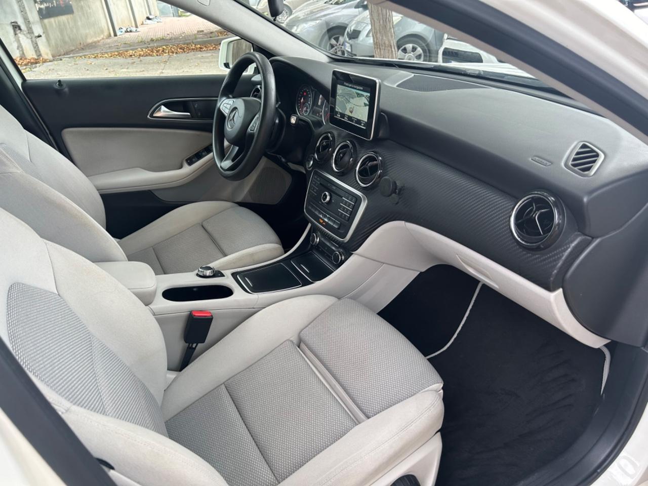 Mercedes GLA 180 d Automatic Executive