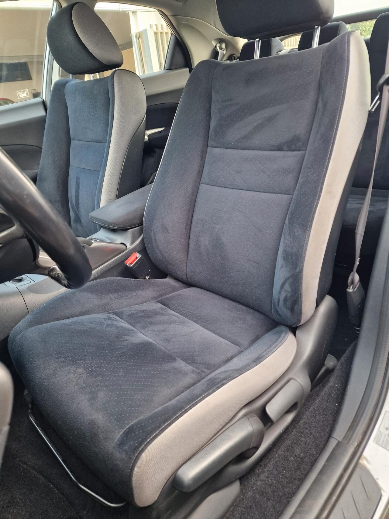 Honda Civic 1.8 i-VTEC 5p Sport