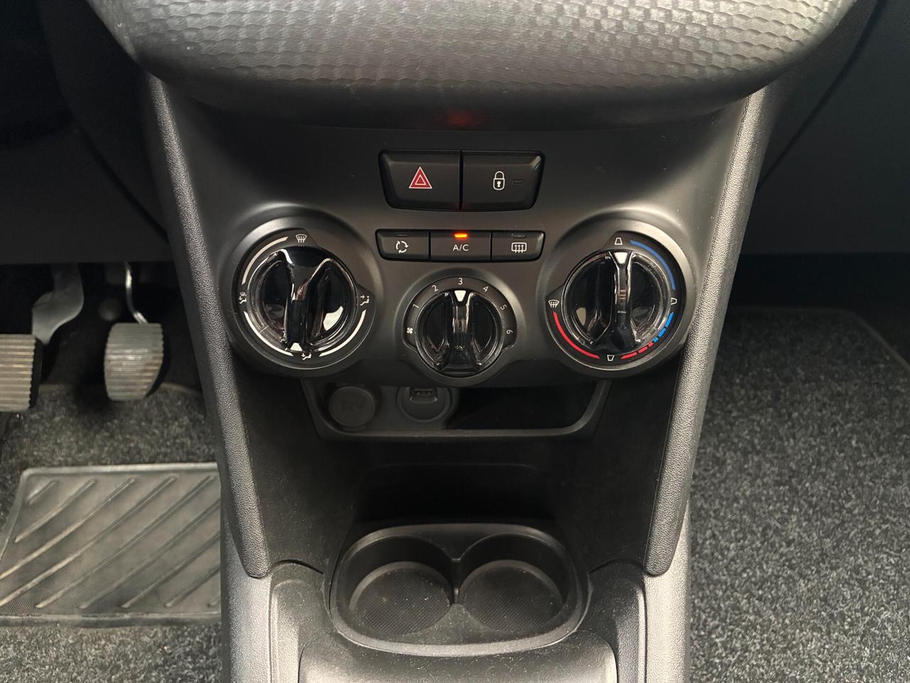Peugeot 208 BlueHDi 100 S&S Signature