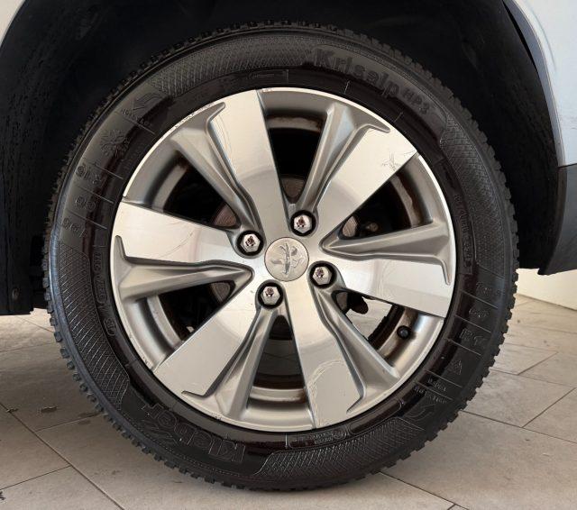PEUGEOT 2008 1° serie PureTech 82 Allure