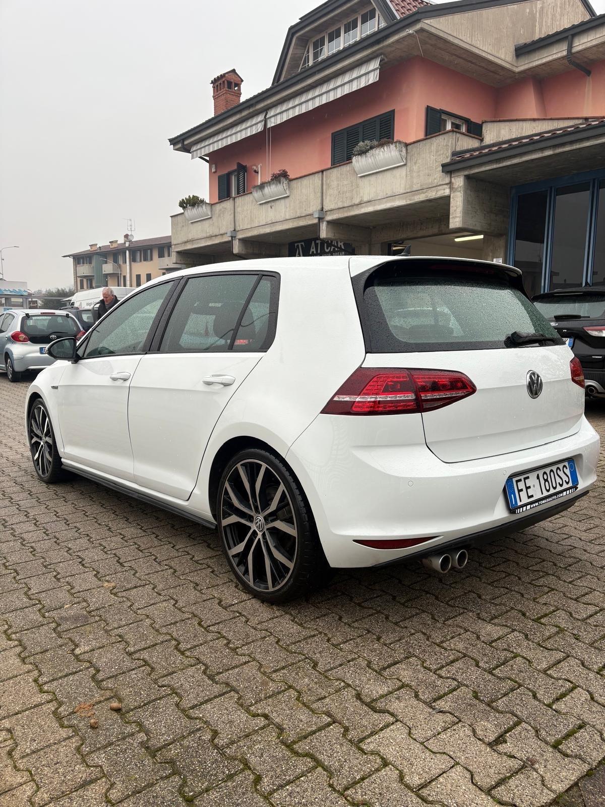 Volkswagen Golf GTD 2.0 TDI DSG 5p. BlueMotion Technology