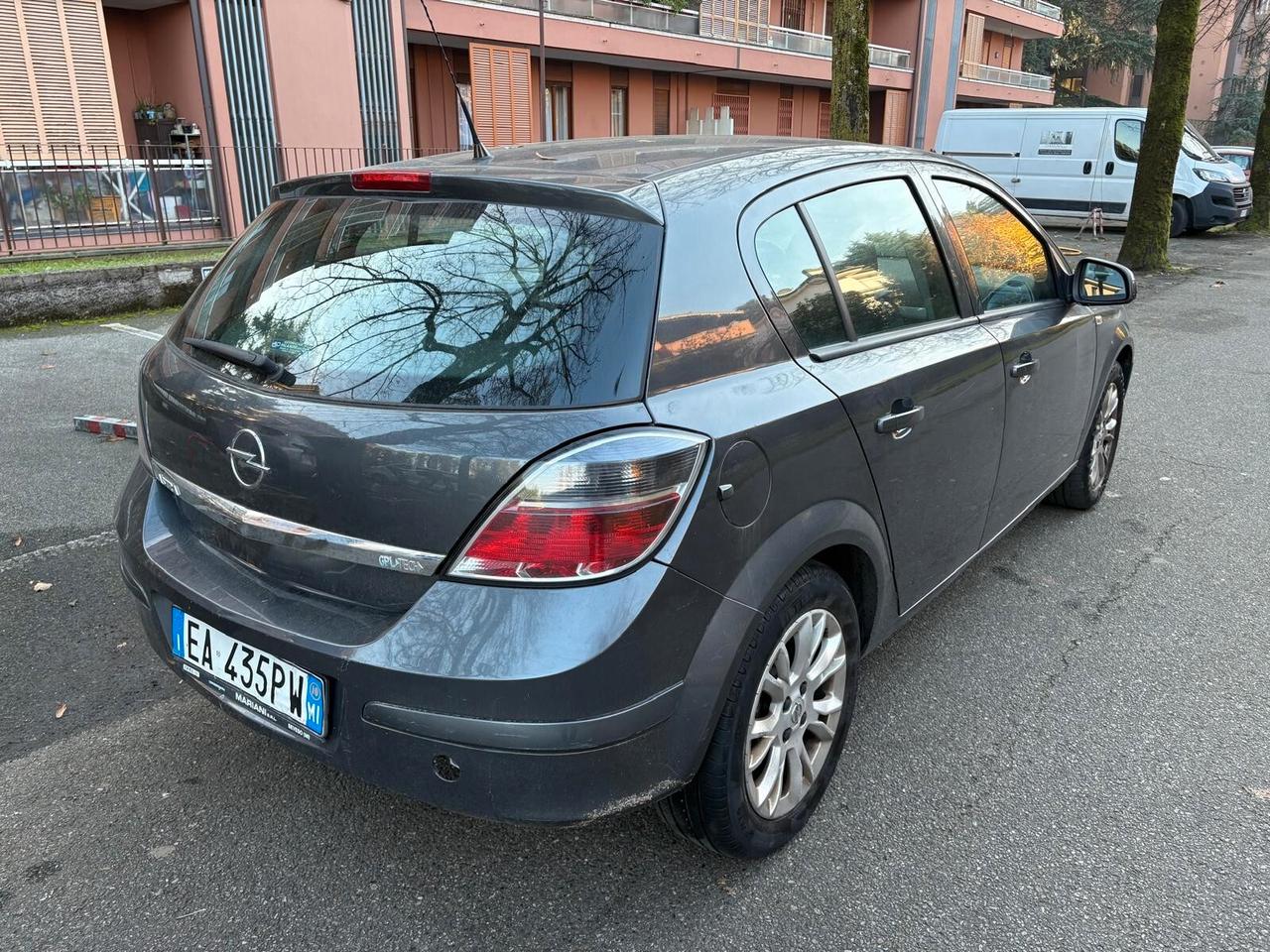 Opel Astra 1.4 16V GPL-TECH 5 porte Enjoy