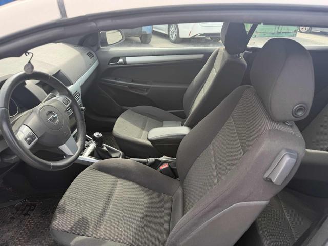OPEL Astra TwinTop 1.6 16V VVT Cosmo senza lavoro da fare