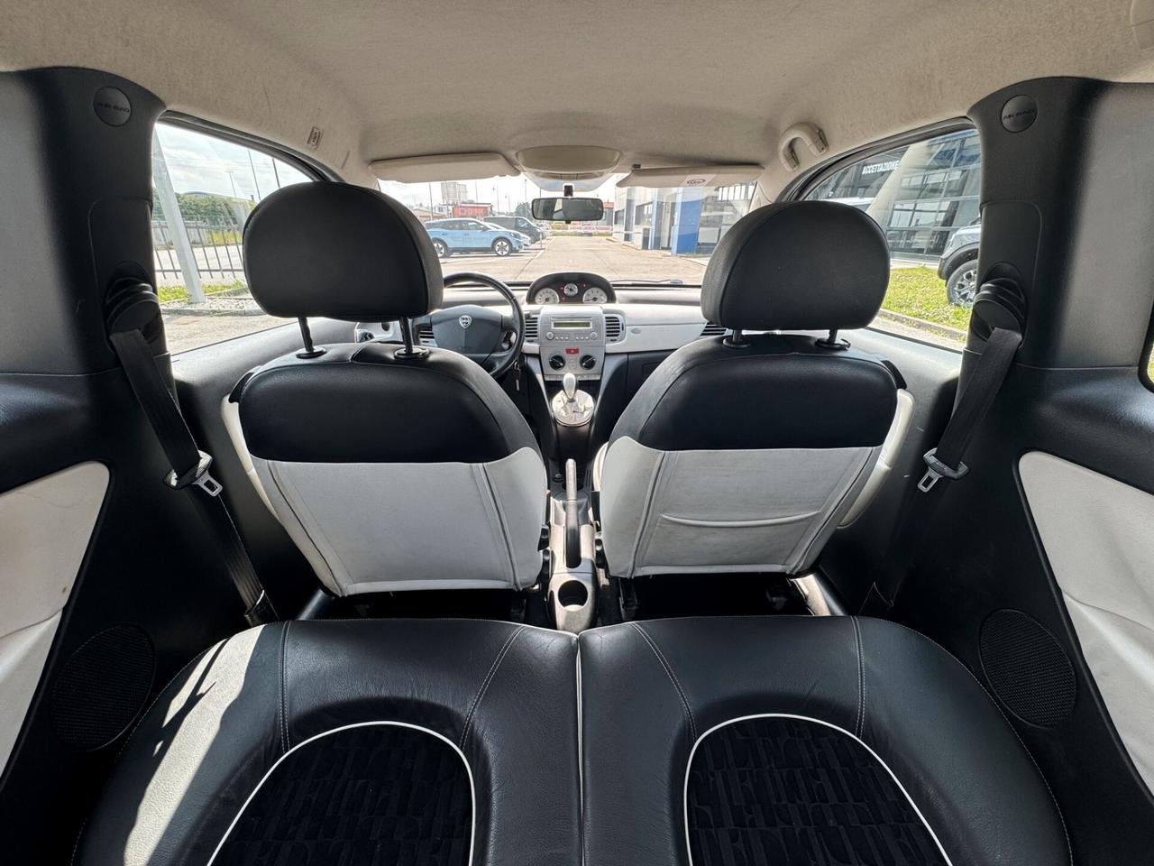 Lancia Ypsilon 1.3 MJT 75CV Elle Edition