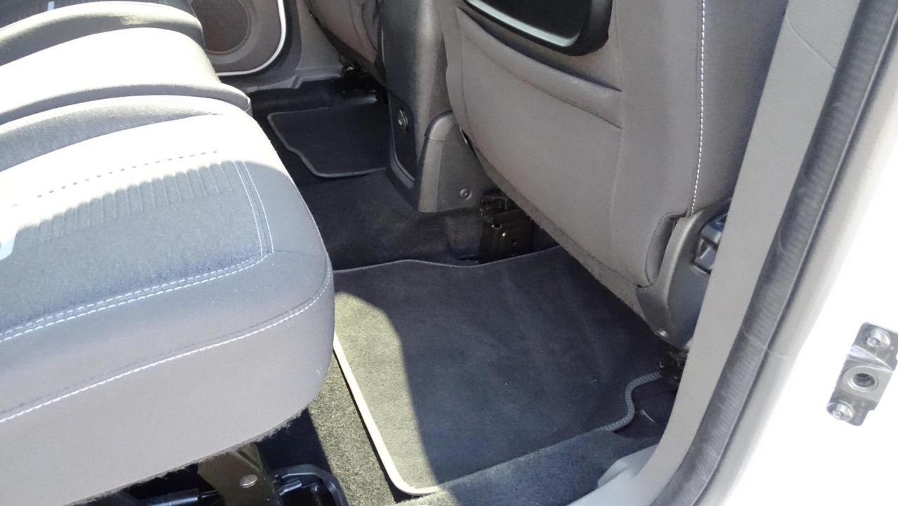 FORD Tourneo Connect Gran 1.5 tdci 120cv Active