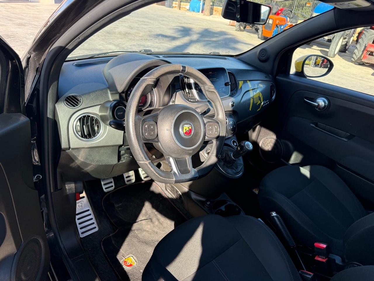 Trattore Abarth 595 1.4 Turbo T-Jet 160 CV Pista