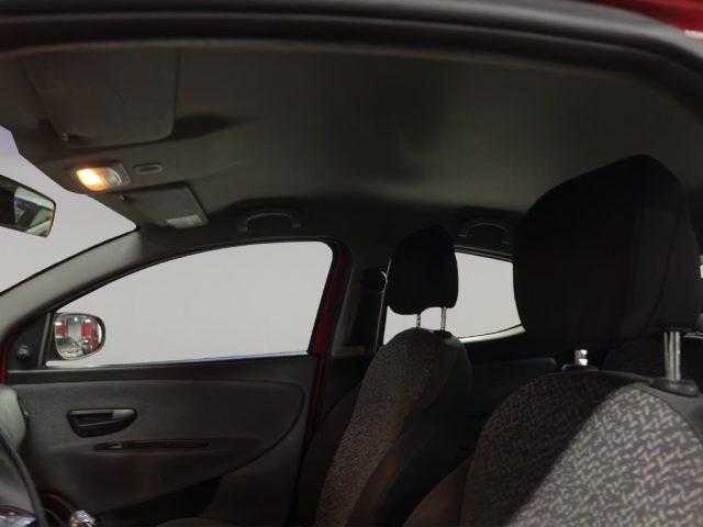 LANCIA Ypsilon 1.2 69 CV 5 porte GPL Ecochic Silver