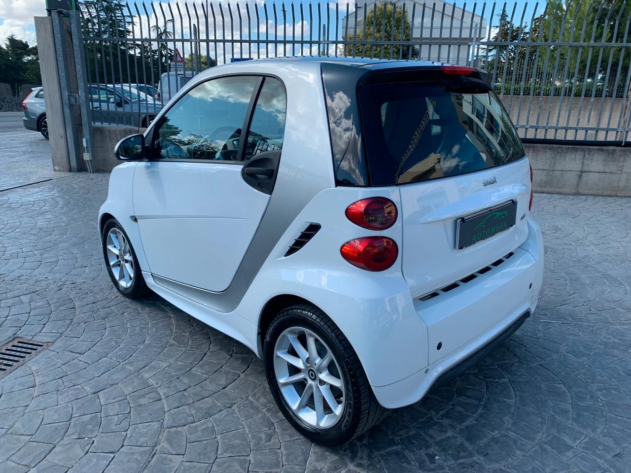 Smart ForTwo 1000 52 kW MHD coupé passion