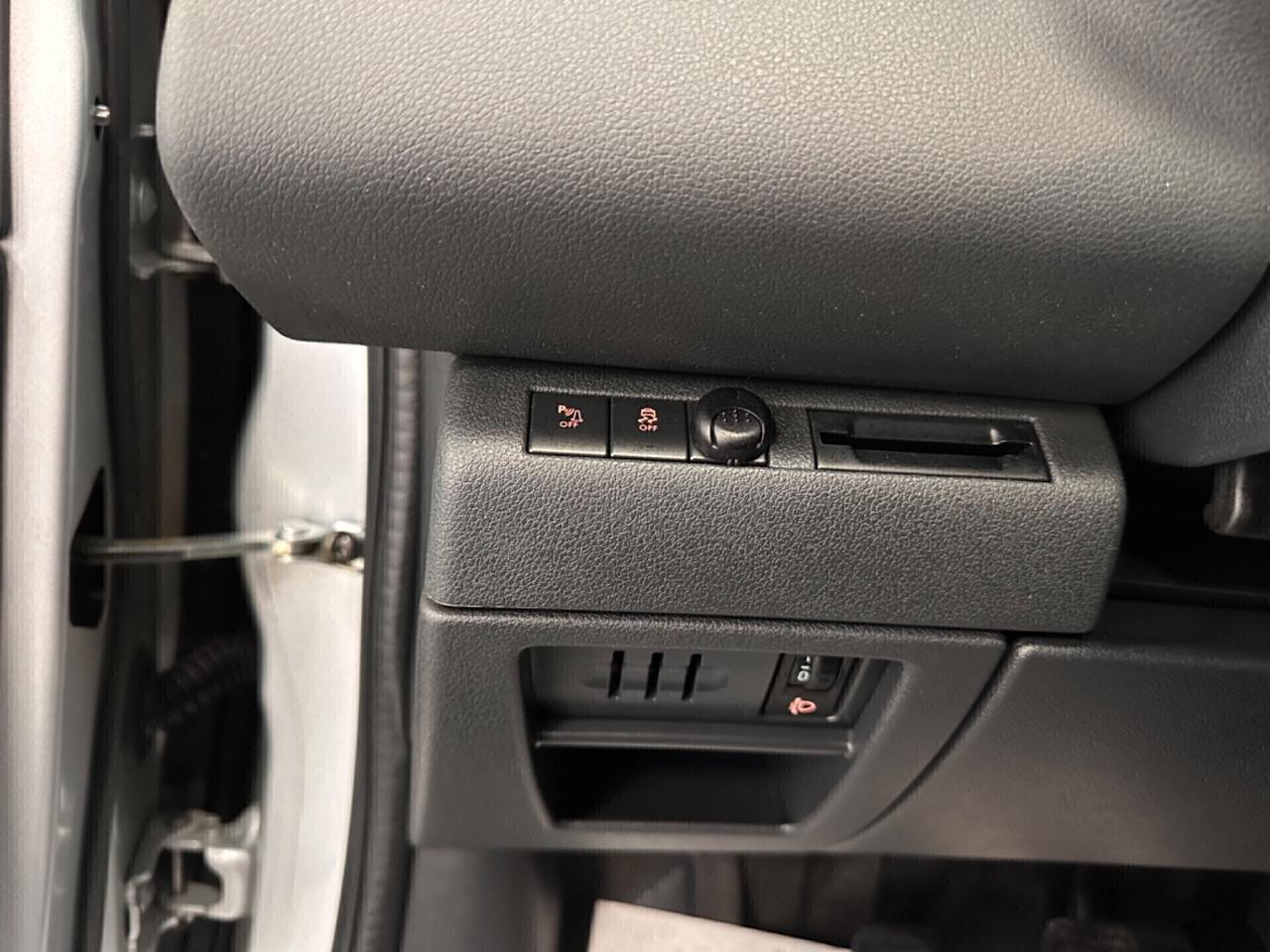PUGEOT 5008 1.6 HDI 7 POSTI