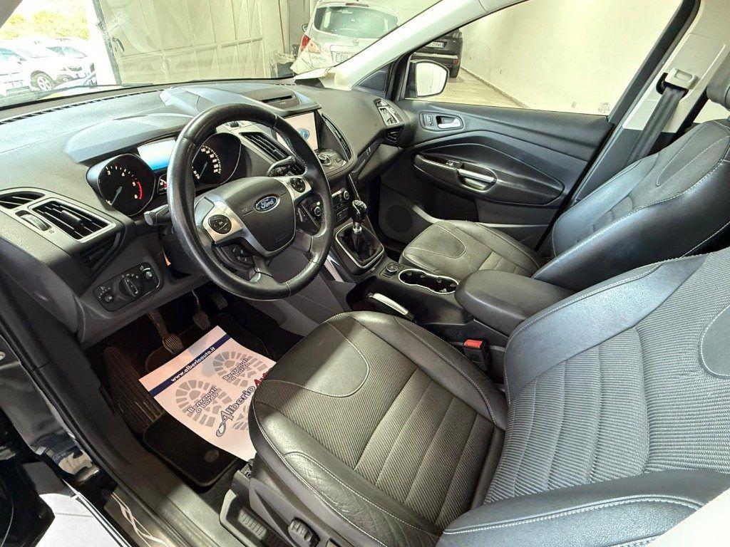 Ford Kuga 2.0 TDCI 150 CV S&S 4WD Titanium