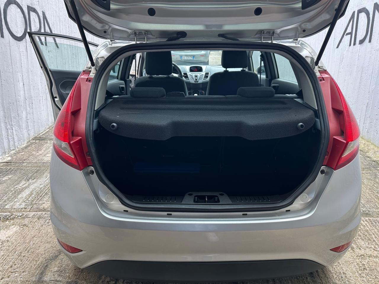 Ford Fiesta 1.4 TDCi 70CV 5 porte