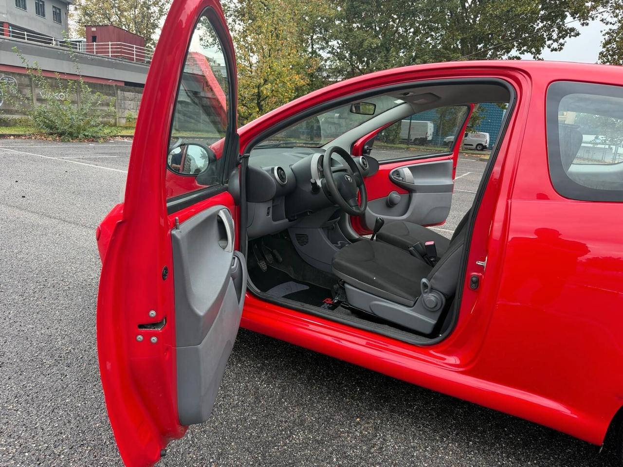 Toyota Aygo 1.0 12V VVT-i 3 porte Sol