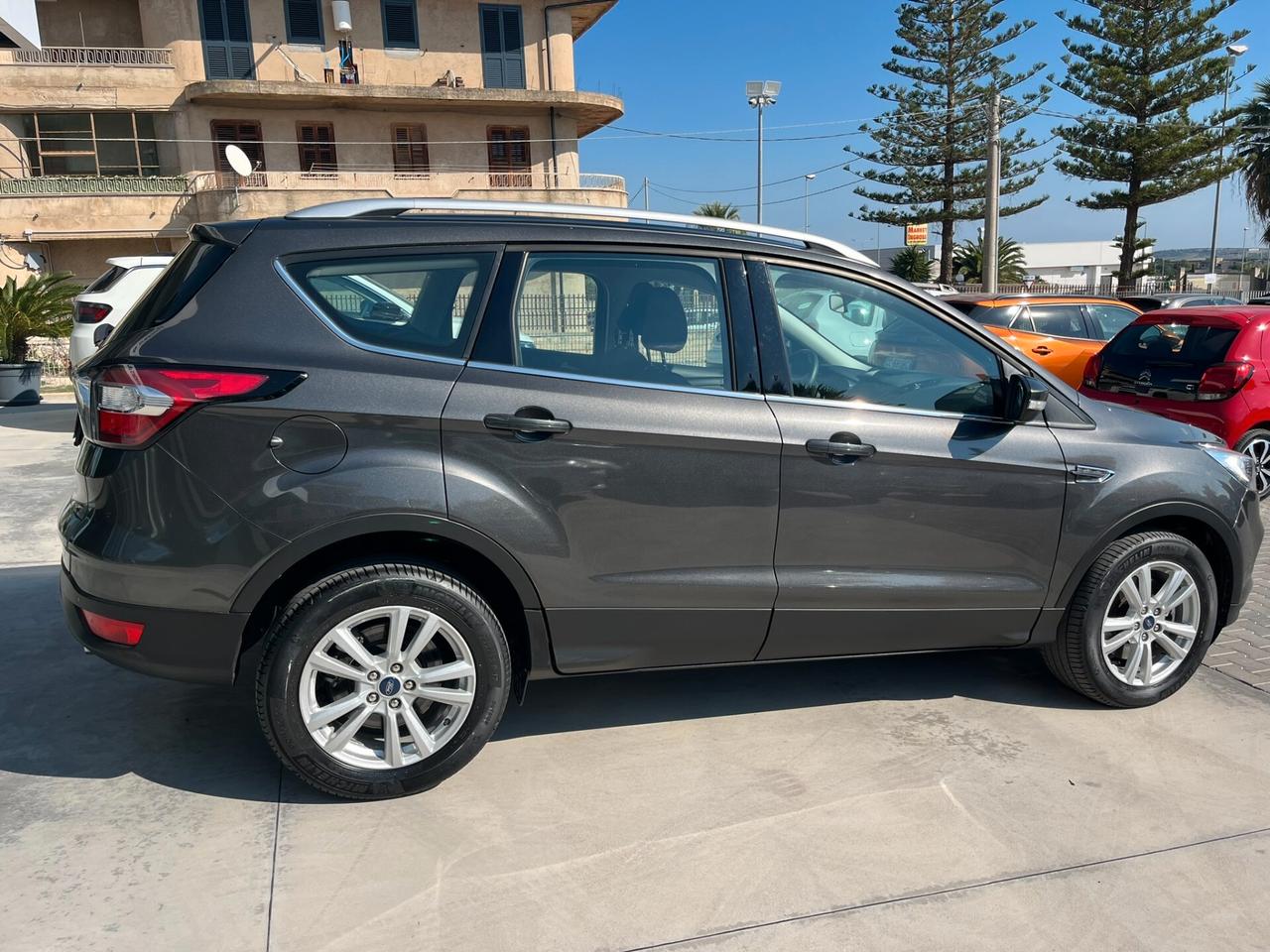 Ford Kuga 2.0 TDCI 120 CV S&S 2WD Business