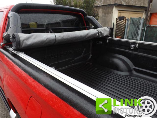 MITSUBISHI L200 2.3 D Club Cab 4x4 Super Select Intense