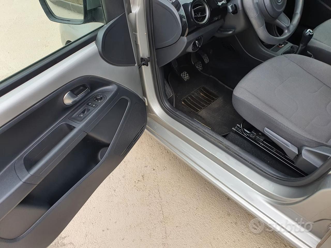 Volkswagen up! 1.0 5p. ECO/UP BENZINA / METANO BlueMotion Technology CLIMA CERCHI MULTIF.