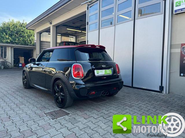 MINI John Cooper Works 2.0 John Cooper Works Hype