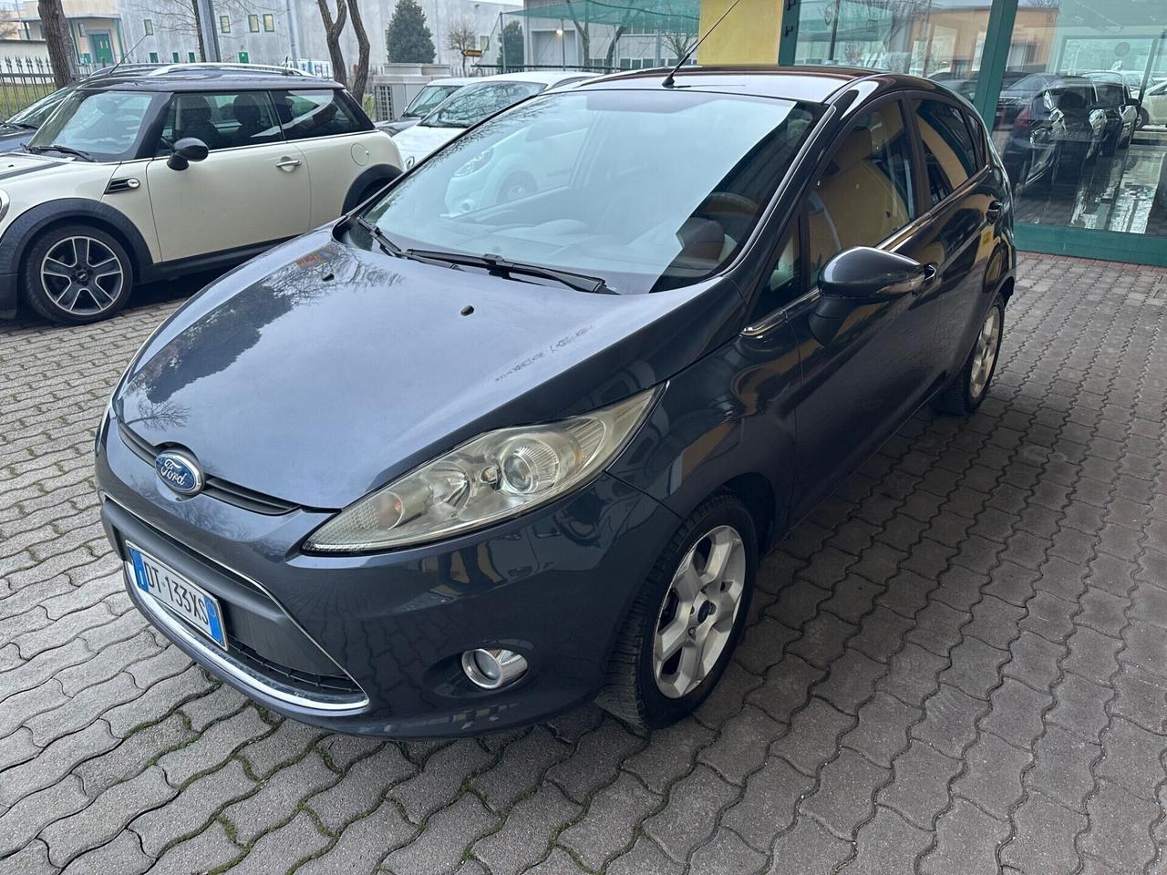 Ford Fiesta 1.2 82 CV 5 porte Titanium Neopatentat