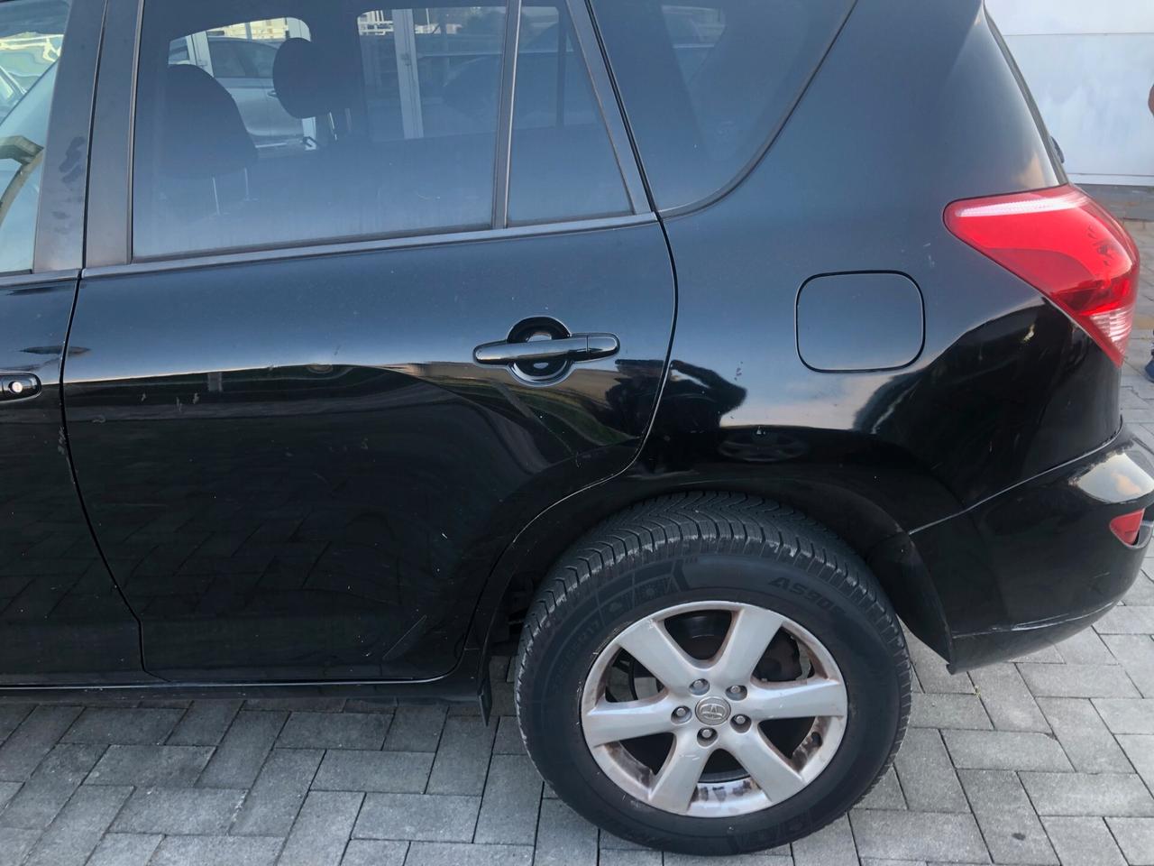 Toyota RAV 4 RAV4 2.2 D-4D 136 CV Sol