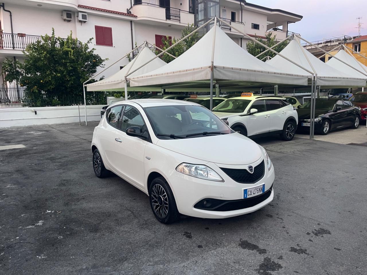 Lancia Ypsilon 1.2 69 CV 5 porte S&S Gold KM 78.000 CERTIFICATI!