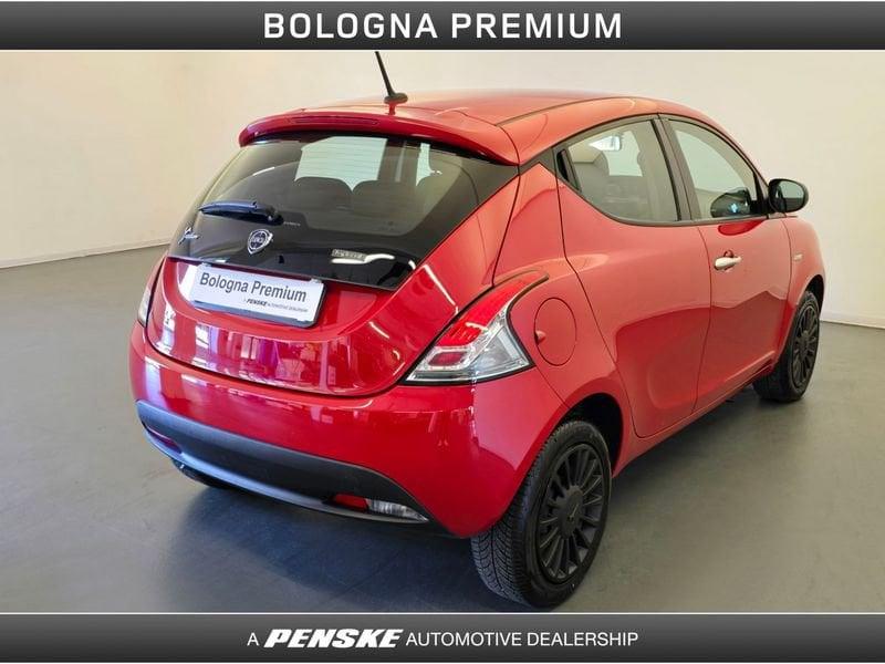 Lancia Ypsilon Ypsilon 1.0 FireFly 5 porte S&S Hybrid Silver