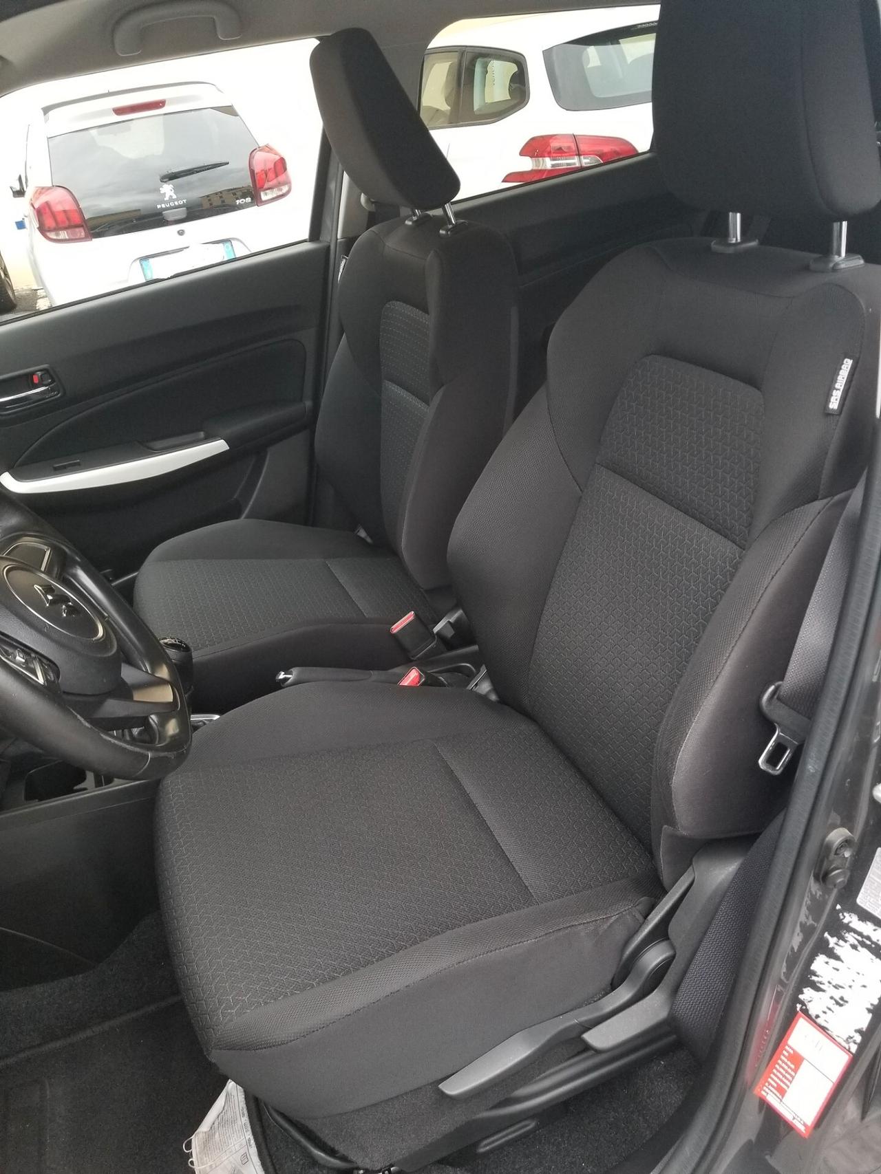 Suzuki Swift 1.2 Hybrid Cool
