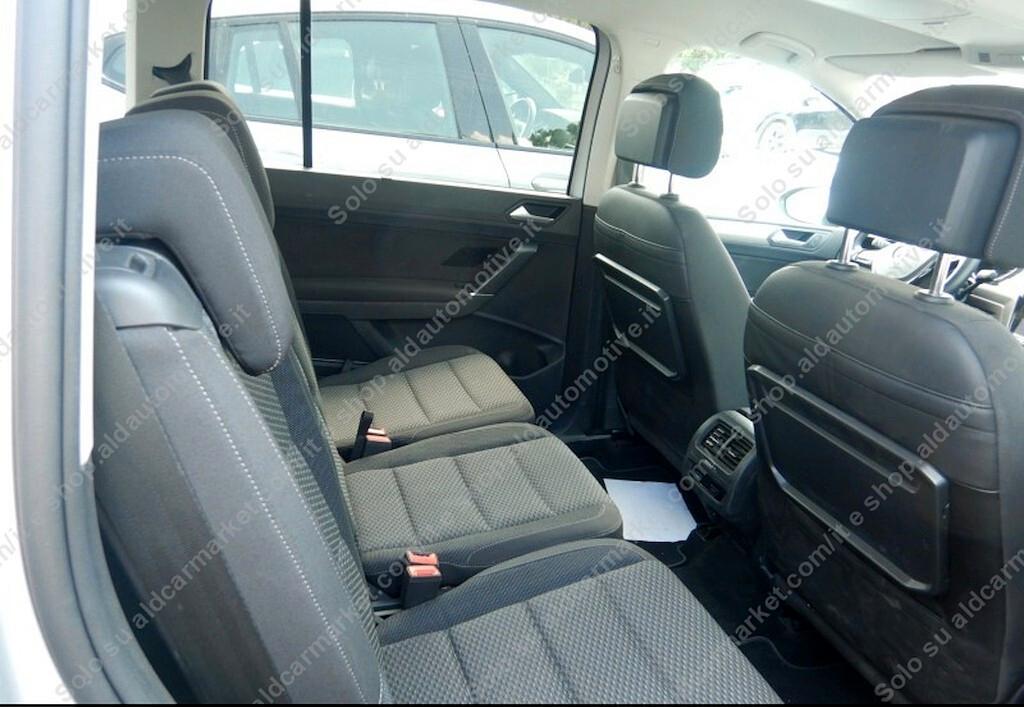 Volkswagen Touran 2.0 TDI 150 CV SCR DSG Business BlueMotion Technology Nav Retrocam 7Posti PDC UNIPRO IVA DEDUCIBILE