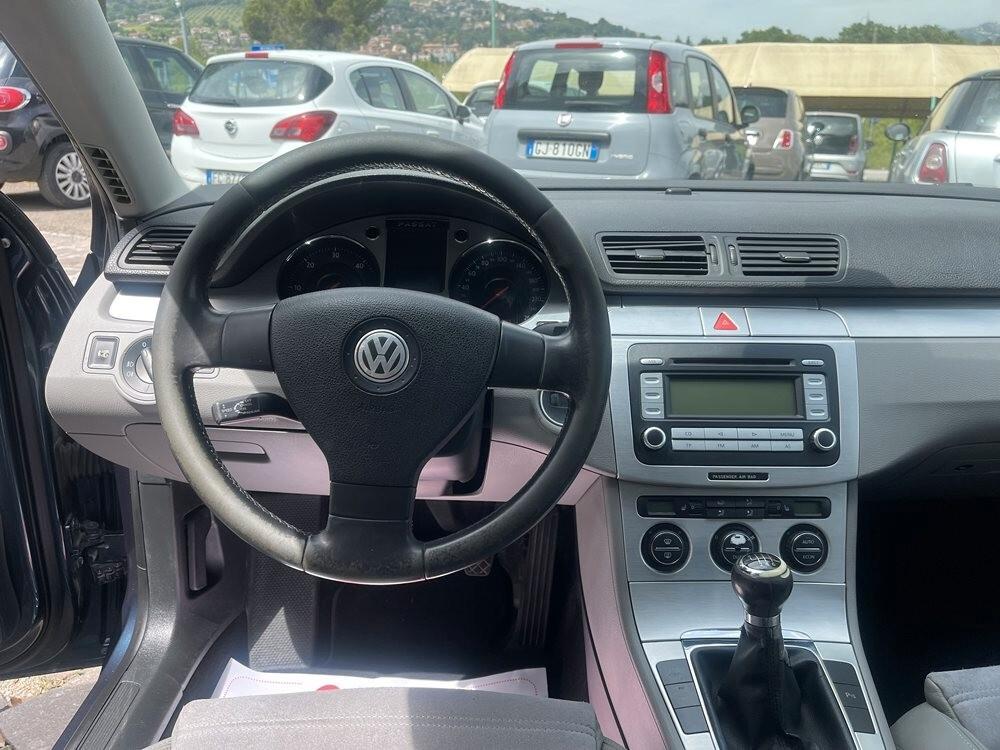 Volkswagen Passat 2.0 16V TDI Var. Highline NEO PATENTATI