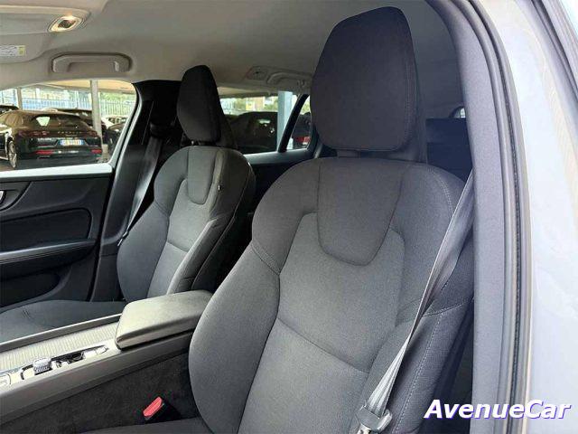 VOLVO V60 Cross Country 2.0 b4 Business Pro awd CERCHI 20' TELECAMERA POST