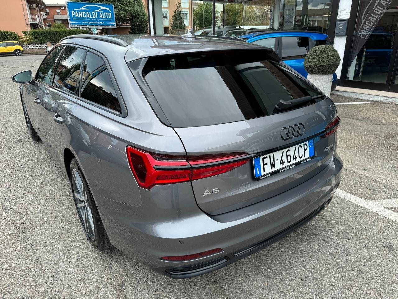 Audi A6 Avant 40 2.0 TDI S tronic,UNICO PROP.,19,FULL LED,PELLE,NAVY,TELECAMERE 360