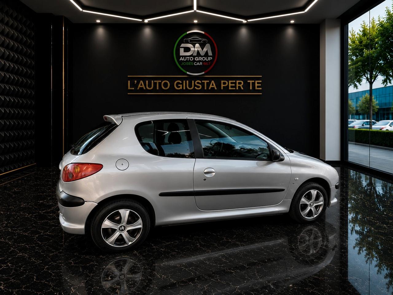 Peugeot 206 1.1 3p. XT